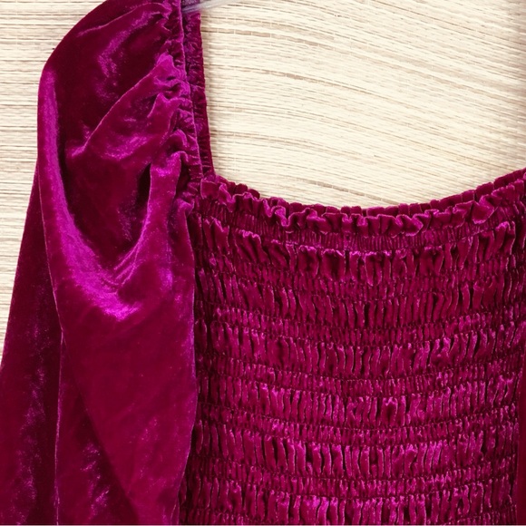 ANTHROPOLOGIE Puff-Sleeved Velvet Blouse
See all Anthropologie In Hot Pink Sz LP - Picture 6 of 12